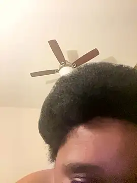 Webcam Model (bigmama_deshayyy) is live