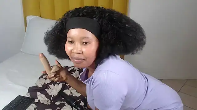 bella_2025 - Bella_2025's free webcam - UK Sex Cams