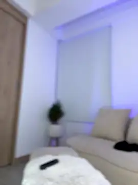 Webcam Model (sarabell_)  is live.Free join now!