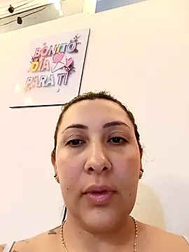 you-kitty2025 - You-kitty2025's free webcam - UK Sex Cams