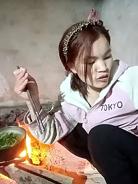 nangmo - Nangmo's free webcam - UK Sex Cams