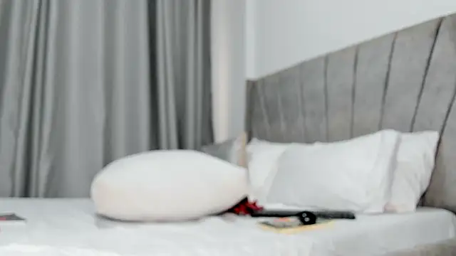 thee_sexy_goddess webcam