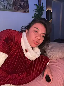 Poli_amor2025 webcam