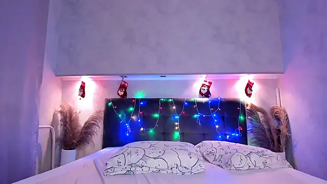 camilla_kelly (F teen) - make doggy pose for u