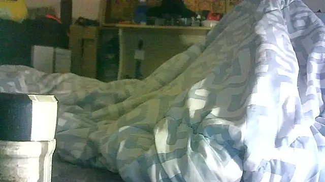 ON3YOULLN3VER_FIR3 webcam