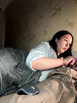 Naughtbaby_2025 webcam