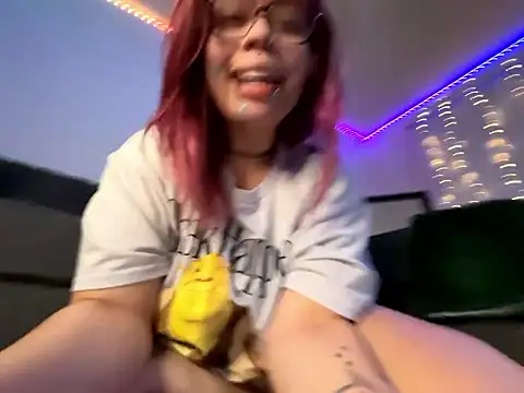 Webcam Model (moan4mona)  is live.Free join now!