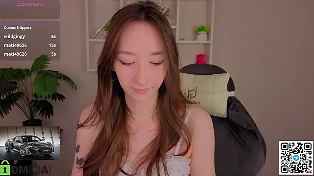 Miche1le_Allenne webcam