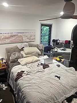 Handsolo_porn webcam