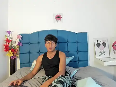 Valentino_Lane webcam