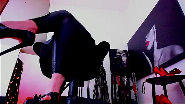 MistressDemisweet webcam
