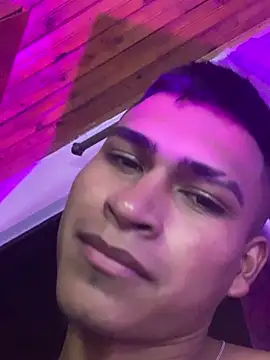 Emiliano_Reyes webcam