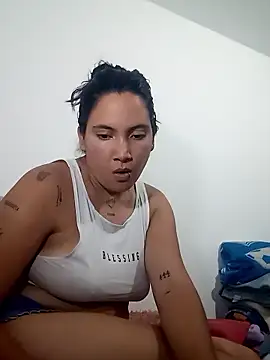 phoop_lilaa webcam stripchat model stream image