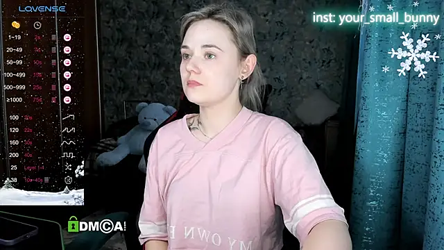 Your_small_bunny webcam