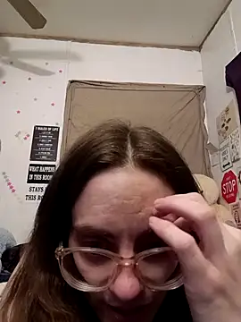 snowbird1117 - Snowbird1117's free webcam - UK Sex Cams