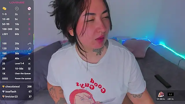 Curvybaddie99 webcam