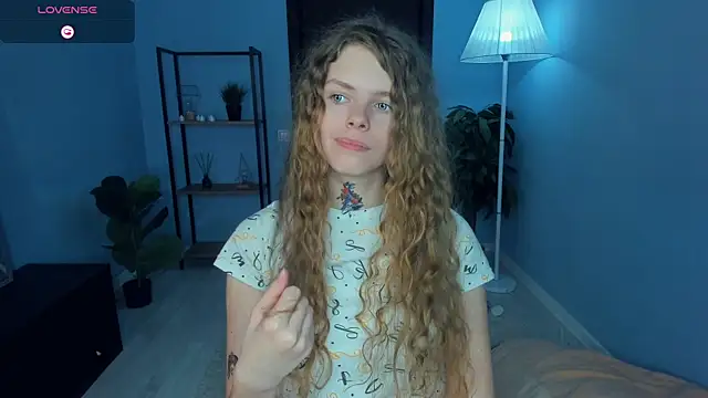 rayanenlia - RayaNenlia's free webcam - UK Sex Cams