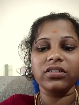 sweetqueen143 webcam