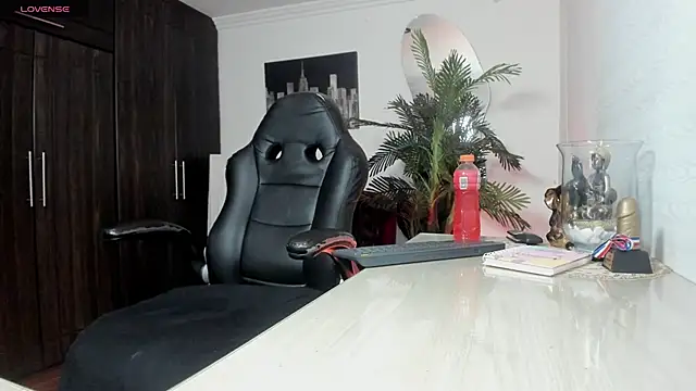 Amaia_Bushida webcam