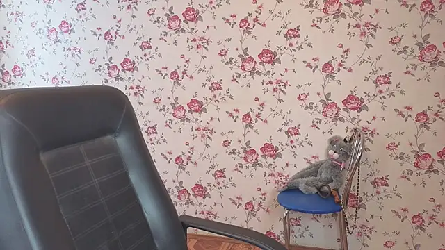 Maya_Mayflower webcam