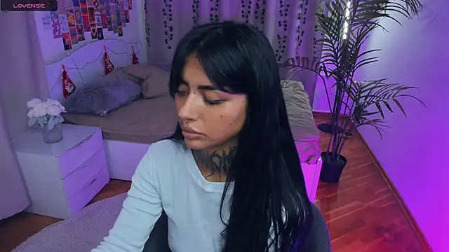 CharimgSabrina webcam