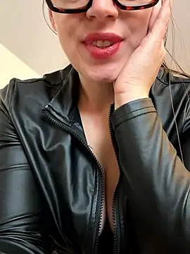 ladywithbigass webcam