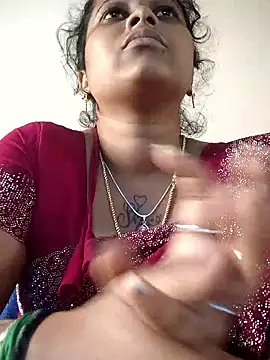 sweetqueen143 webcam