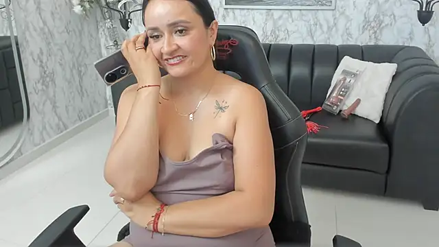 AlexandraMilff webcam