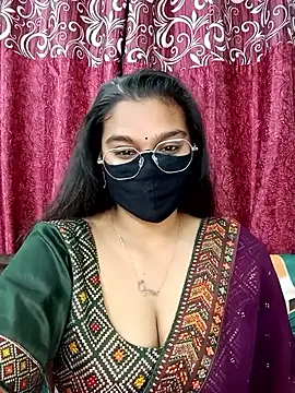 Webcam Model (Jasmine_jaaan)  is live.Free join now!