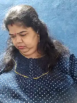 tamilthanushri (F milf) - Boobs nipples