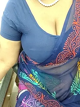 Tamil_aishu09 webcam