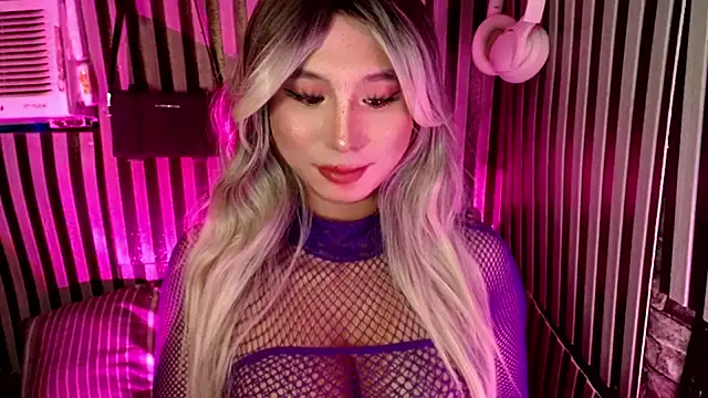 horescocklucy (T young) - RIDE ON MY HORSECOCK DICK.