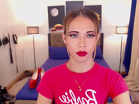 preciousamore (T young) - Smile and Merry Christmas Precious! <3