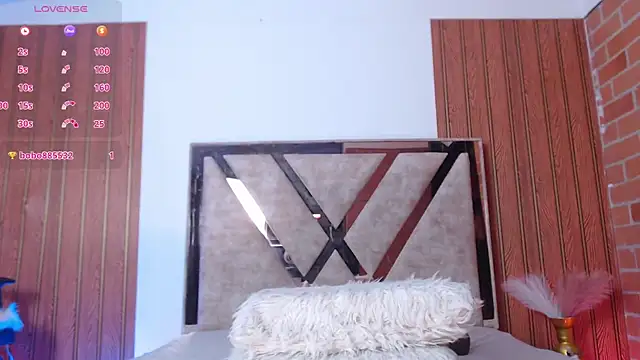 AGATHAA_WHITE webcam