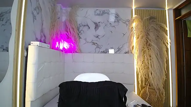 Bruja__Scarlata webcam