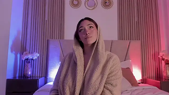 Victoria_Beaumont webcam