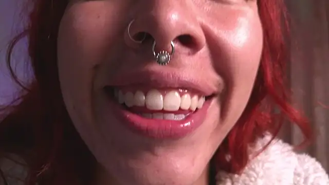 bri_von_dhara__ webcam