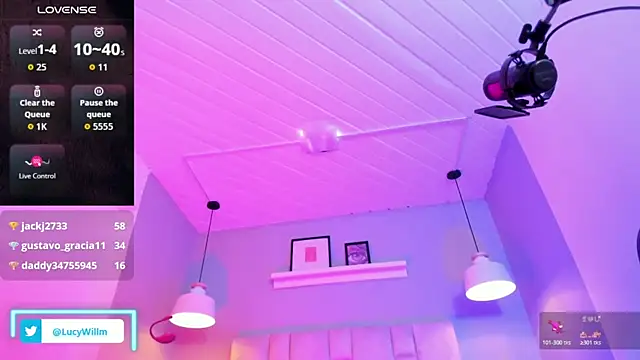 Lucy_Williiams webcam