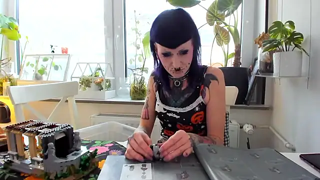 Purple_Coffin666 webcam