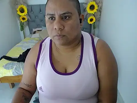 hotlesby_valery webcam