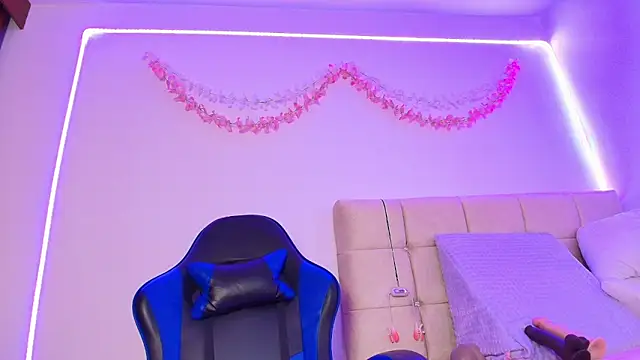 dulce_mariaa___ webcam