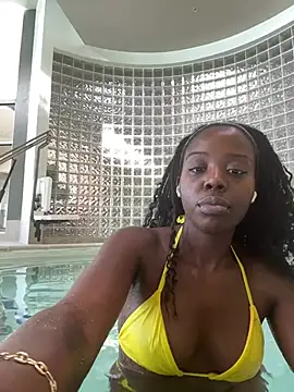 choclatepeaach webcam