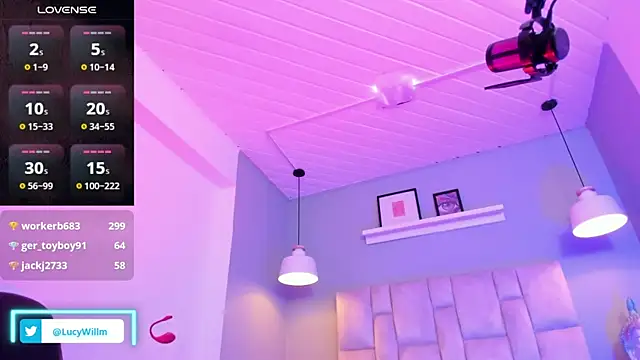 Lucy_Williiams webcam