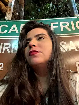 hellenatinoco - HellenaTinoco's free webcam