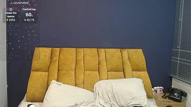 KendraaSimons webcam