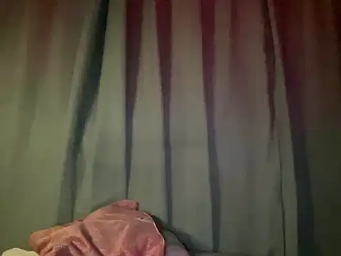 RedHead_Thalia webcam