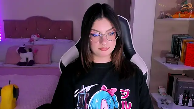 OphelianaRose33 webcam