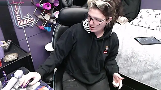 oddywithabody webcam