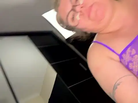 misssaranoir - MissSaraNoir's free webcam - UK Sex Cams