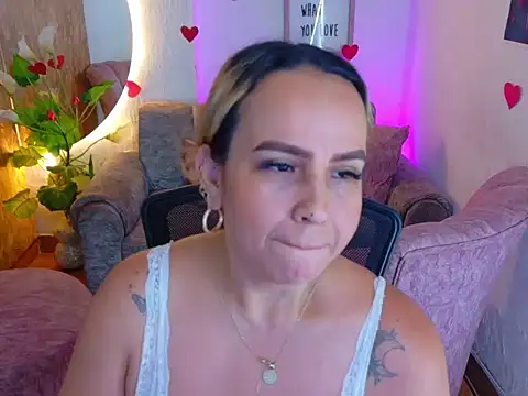 Aunty_milf webcam